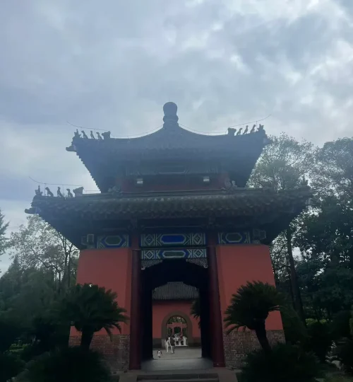 chinese-red-temple old chinese mythology