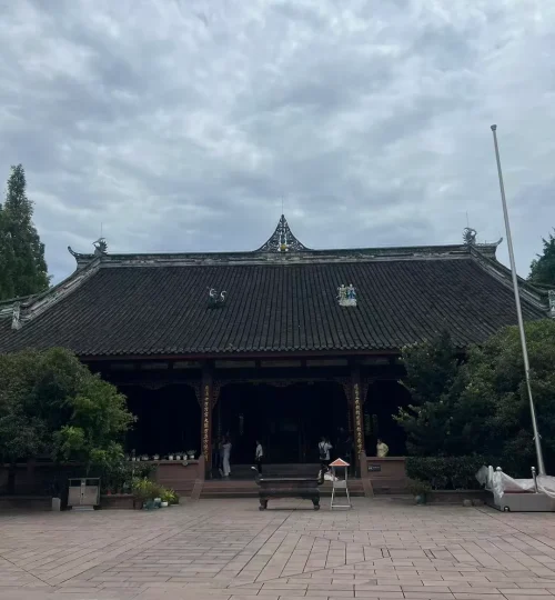 old-central-yi-qn-temple chengdu